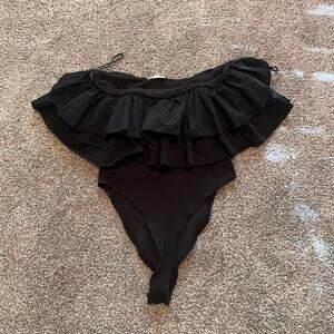 Zara Off-Shoulder Black Ruffle Bodysuit – Size M